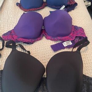 Wacoal lot of 4 size 36D bras